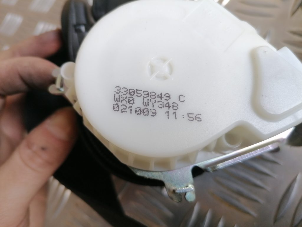 Priekšējā labā drošības josta priekš BMW 1 E87 2009 WHITE