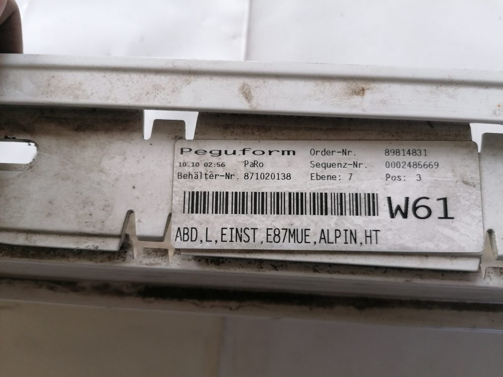 Ārēja sliekšņa kreisa uzlika priekš BMW 1 E87 2009 WHITE 6 Ārēja sliekšņa kreisa uzlika priekš BMW 1 E87 2009 WHITE