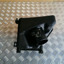 Gaisa filtra korpuss priekš TOYOTA AVENSIS 2012