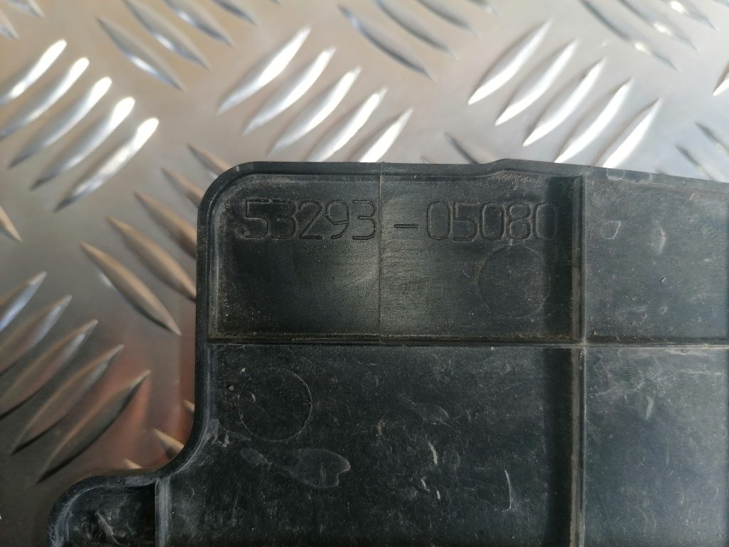 Ieplūdes gaisa deflektors/Difuzors priekš TOYOTA AVENSIS 2012 2 Ieplūdes gaisa deflektors/Difuzors priekš TOYOTA AVENSIS 2012