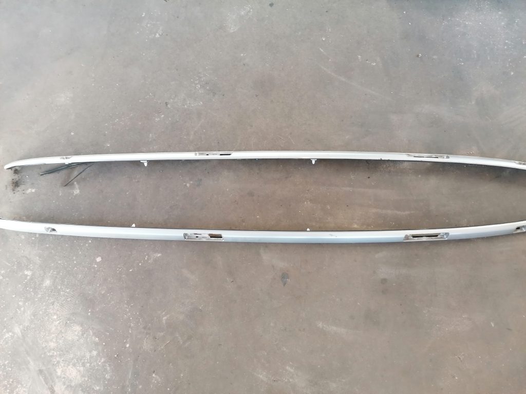 Jumta reliņi priekš TOYOTA AVENSIS 2012