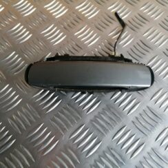 Priekšējāis labais durvju rokturis priekš AUDI A4 2007