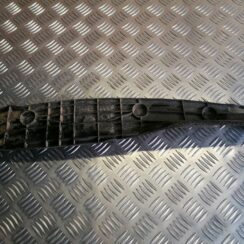 Priekšējā spārna un bufera stiprinājums priekš AUDI A4 2007