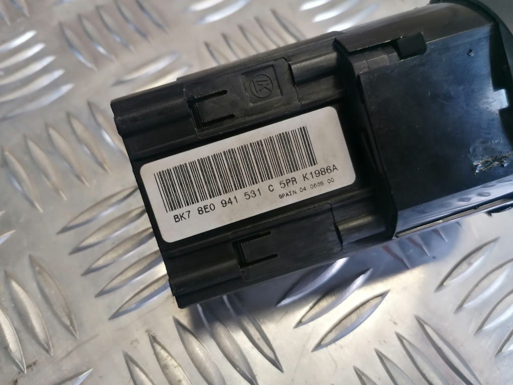 Gaismas slēdzis priekš AUDI A4 AVANT 2005 2 Gaismas slēdzis priekš AUDI A4 AVANT 2005