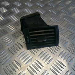 Mērinstrumentu paneļa gaisa vads, pa labi priekš AUDI A4 2007