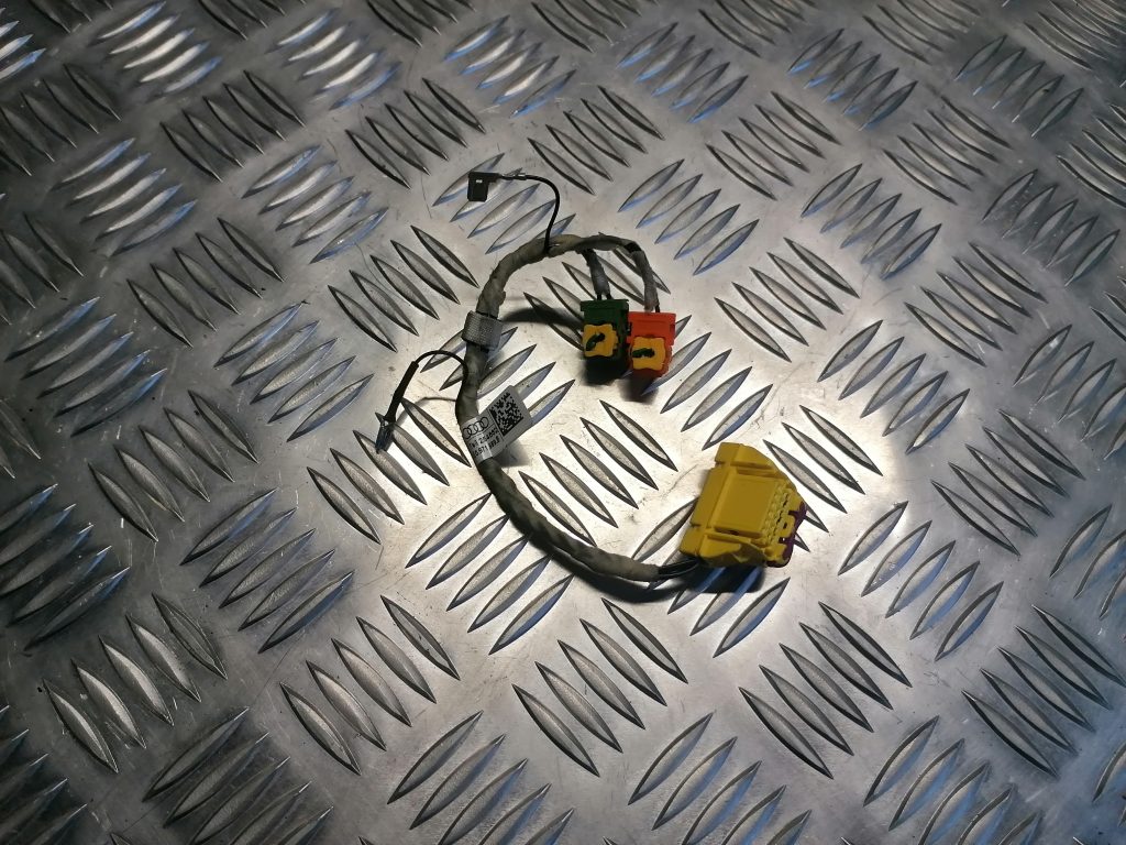 Drošības spilvena slīdgredzena vadi priekš AUDI A4 2007 1 Drošības spilvena slīdgredzena vadi priekš AUDI A4 2007