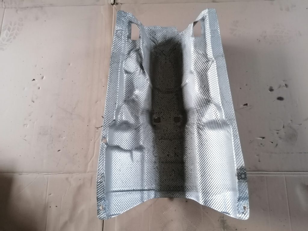 Izpūtēja sistēmas karstuma aizsargs priekš AUDI A4 2007 1 Izpūtēja sistēmas karstuma aizsargs priekš AUDI A4 2007