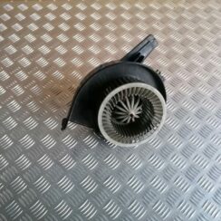 Salona ventilators priekš VW POLO 2008