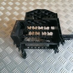 Drošinātāju relejas kaste priekš VW POLO 2008