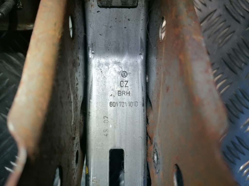 Stāvbremzes svira priekš VW POLO 2008 3 Stāvbremzes svira priekš VW POLO 2008