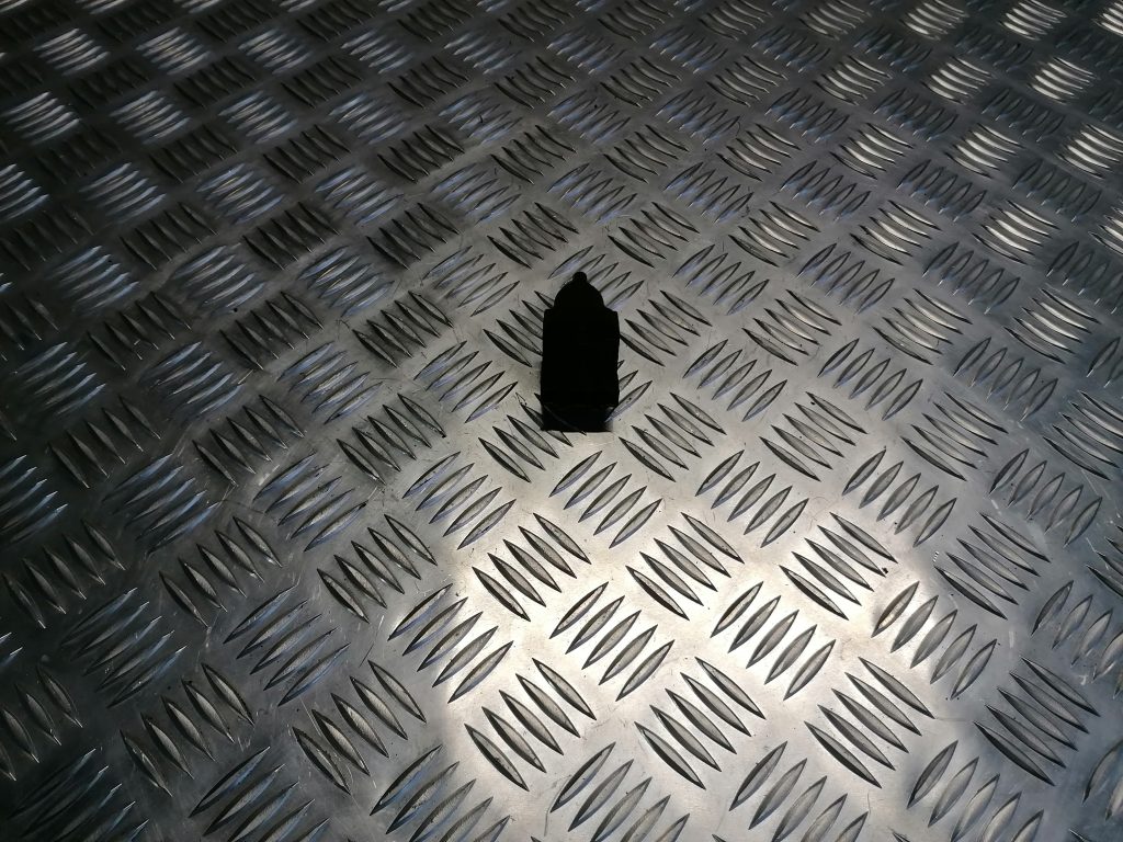 Bremžu signāla slēdzis priekš VW POLO 2008 1 Bremžu signāla slēdzis priekš VW POLO 2008