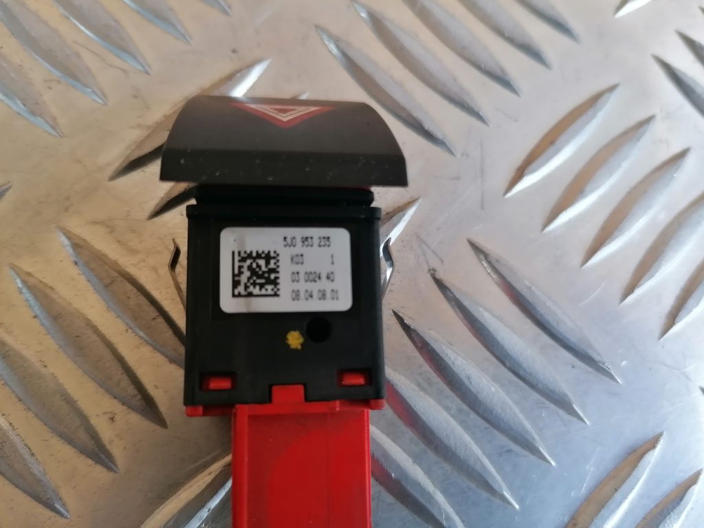 Trauksmes poga priekš ŠKODA FABIA 2008