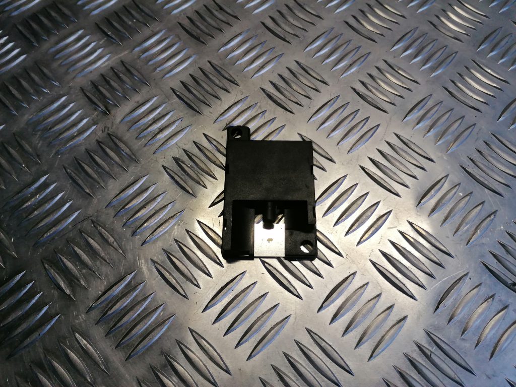 Antenas pastiprinātāja bloks priekš BMW 330D E91 2008 TOURING 1 Antenas pastiprinātāja bloks priekš BMW 330D E91 2008 TOURING