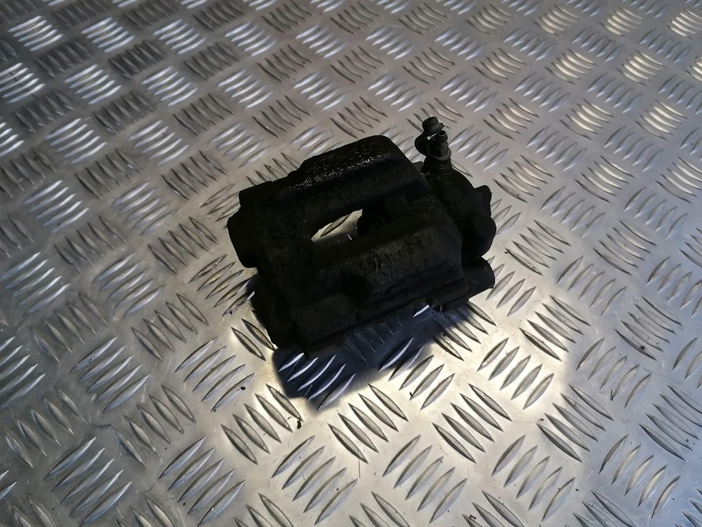 Aizmugurējais labais suports priekš BMW 330D E91 2008 TOURING