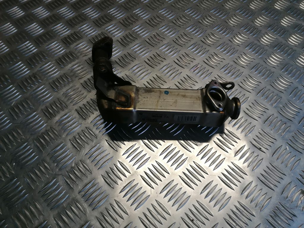 EGR vārsta dzesētājs priekš BMW 330D E91 2008 TOURING 1 EGR vārsta dzesētājs priekš BMW 330D E91 2008 TOURING