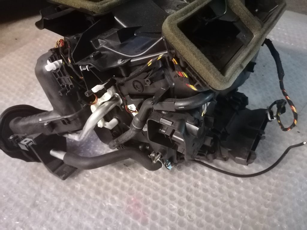 Salona sildītājs priekš BMW 330D E91 2008 TOURING