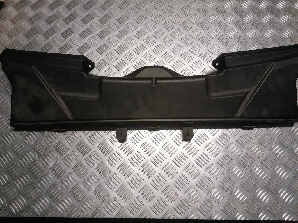 Salona gaisa filtra korpuss priekš BMW 330D E91 2008 TOURING 1 Salona gaisa filtra korpuss priekš BMW 330D E91 2008 TOURING