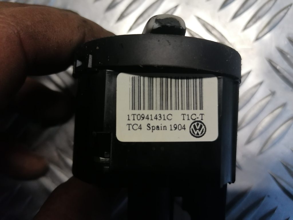 Gaismas slēdzis priekš VW TOURAN 2005 2 Gaismas slēdzis priekš VW TOURAN 2005