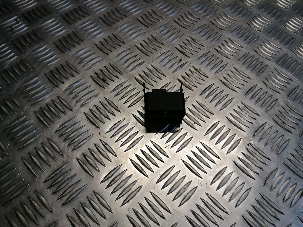 Lukturu augstuma regulēšanas poga priekš VW TOURAN 2005 1 Lukturu augstuma regulēšanas poga priekš VW TOURAN 2005