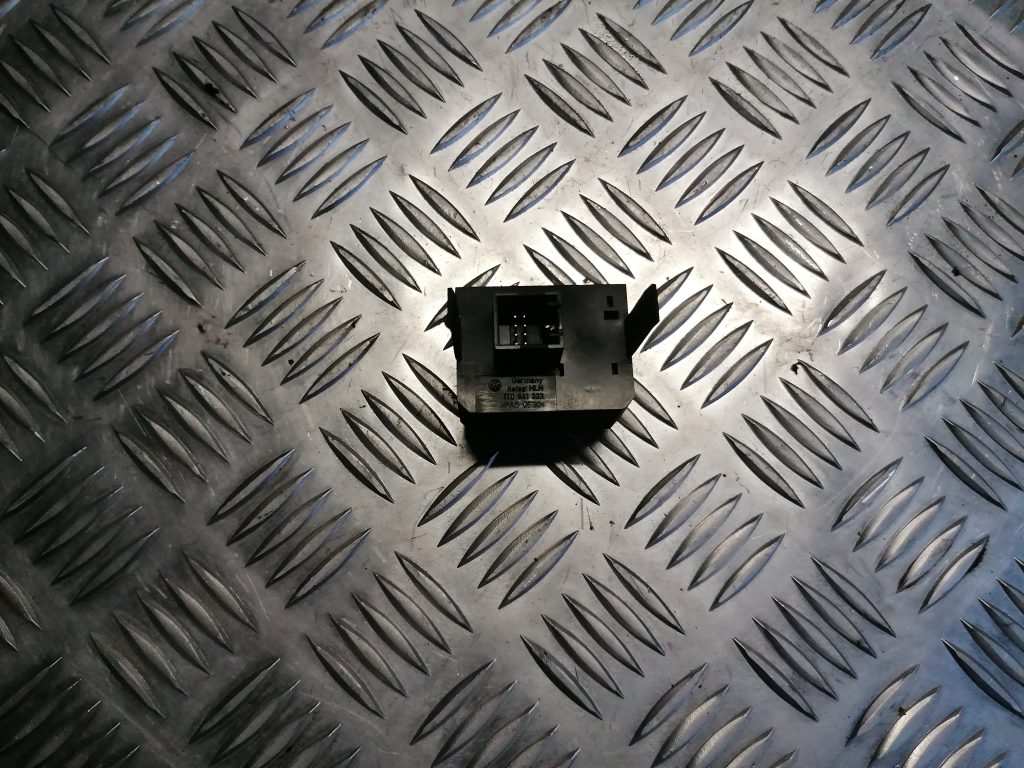 Lukturu augstuma regulēšanas poga priekš VW TOURAN 2005 3 Lukturu augstuma regulēšanas poga priekš VW TOURAN 2005