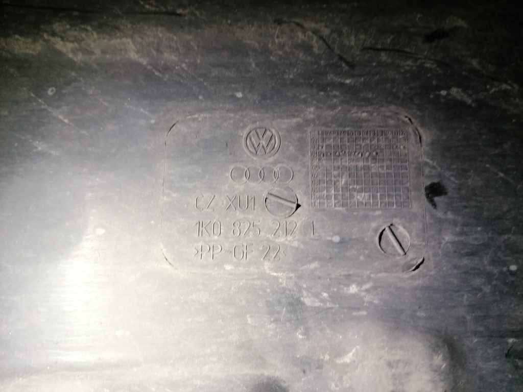 Virsbūves apakšējais aizsargs priekš VW TOURAN 2005 2 Virsbūves apakšējais aizsargs priekš VW TOURAN 2005