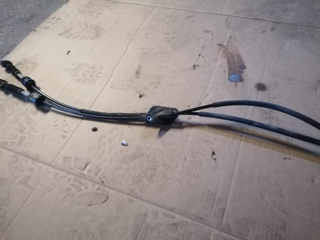 Ātrumu pārslēgšanas slēdzis priekš VOLVO V70 2007