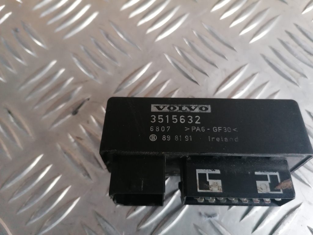 ABS bloka releja priekš VOLVO 850 1995 3 ABS bloka releja priekš VOLVO 850 1995