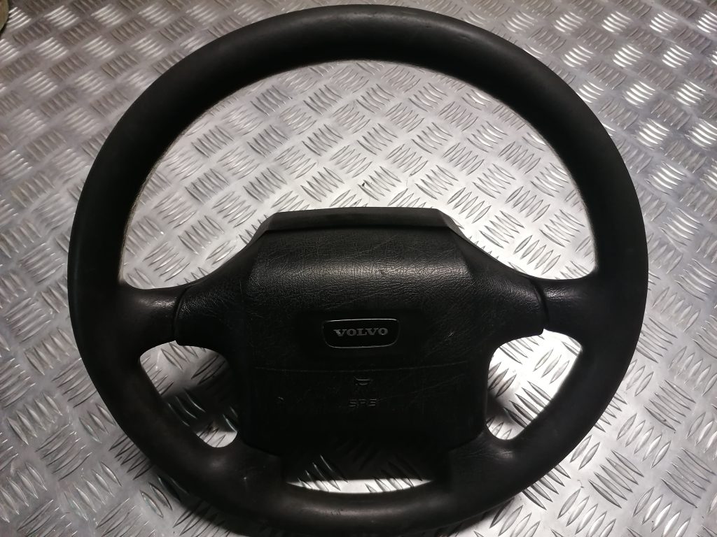 Stūre priekš VOLVO 850 1995 1 Stūre priekš VOLVO 850 1995