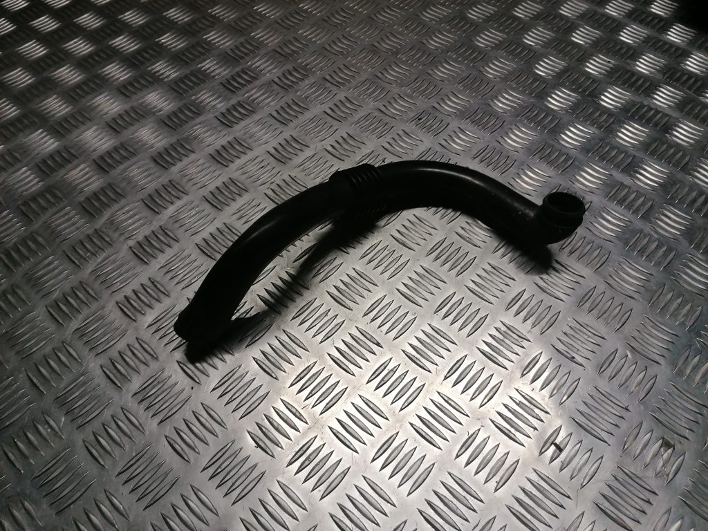 Gaisa filtra korpusa caurule priekš VOLVO 850 1995 1 Gaisa filtra korpusa caurule priekš VOLVO 850 1995