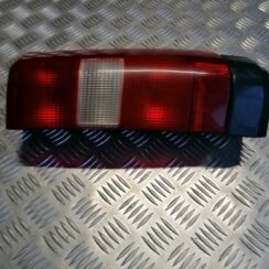 Aizmugurējais labais lukturis priekš VOLVO 850 1995