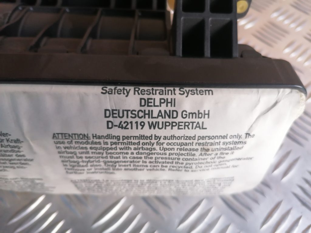 Mērinstrumentu paneļa drošības spilvens priekš OPEL MERIVA 2005 5 Mērinstrumentu paneļa drošības spilvens priekš OPEL MERIVA 2005