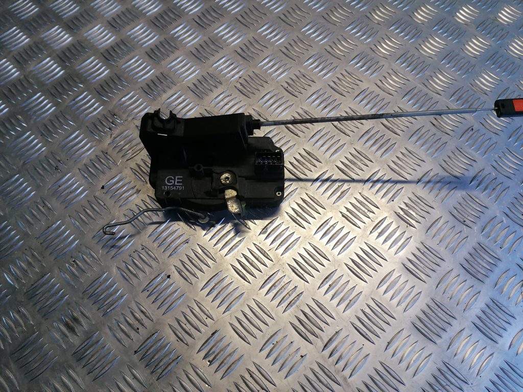 Priekšējo kreiso durvju slēdzene priekš OPEL MERIVA 2005