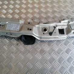 Priekšējā radiatora rāmja augšēja daļa priekš OPEL MERIVA 2005