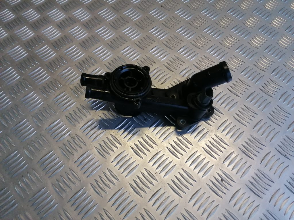 Termostata korpuss priekš VW POLO 2011