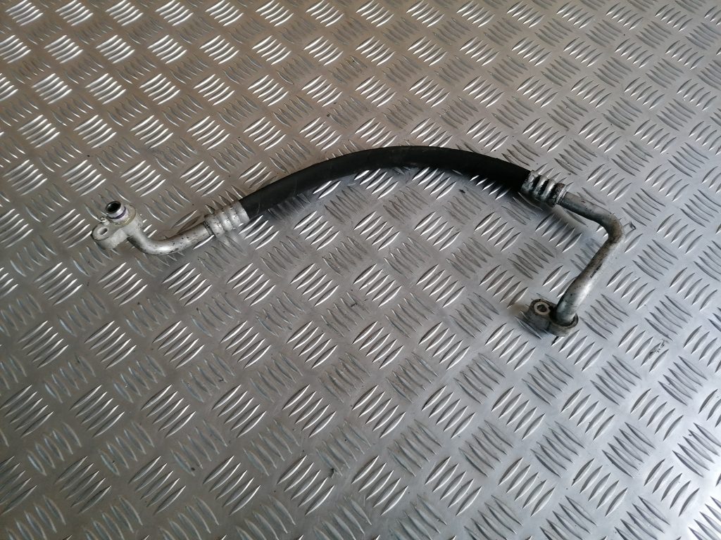 Gaisa kondicioniera caurule priekš VW POLO 2011 1 Gaisa kondicioniera caurule priekš VW POLO 2011