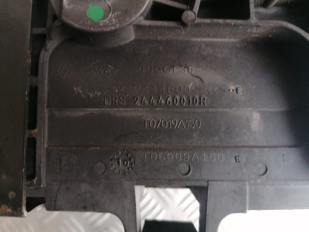 Akumulatora stiprināšanas korpuss priekš RENAULT MEGANE 2011