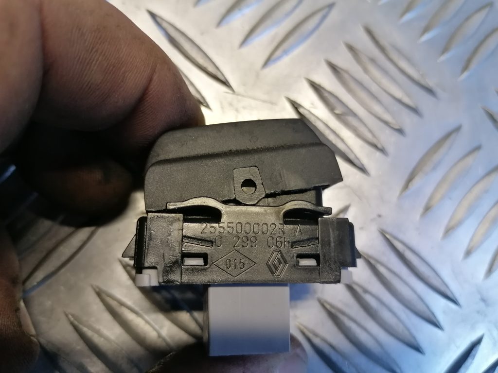 Kruīza kontroles rokturis/poga priekš RENAULT MEGANE 2011 2 Kruīza kontroles rokturis/poga priekš RENAULT MEGANE 2011