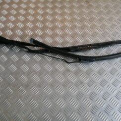 Vējstikla slotu turētāju komplekts priekš CHRYSLER GRAND VOYAGER 2004