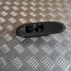 Šofera durvju slēdža pogas priekš CHRYSLER GRAND VOYAGER 2004