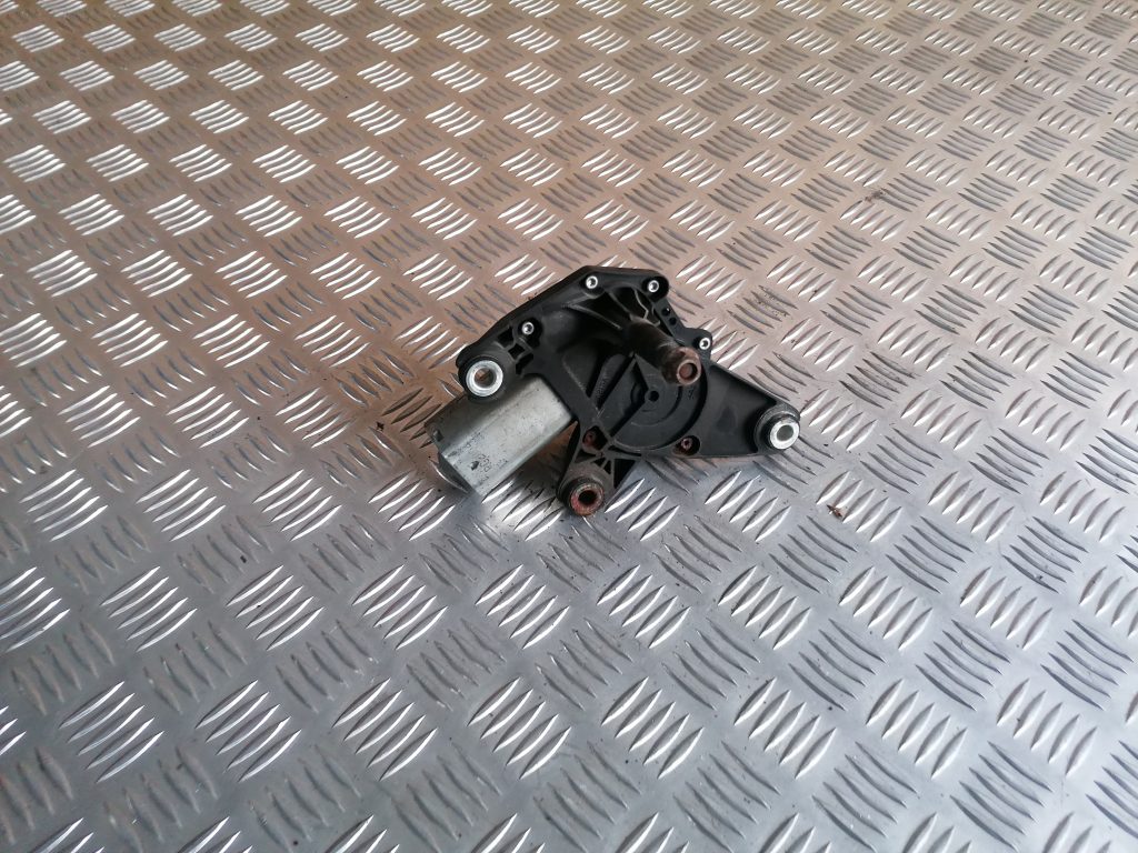 Vējstikla tīrītāja motors priekš CHRYSLER GRAND VOYAGER 2004 1 Vējstikla tīrītāja motors priekš CHRYSLER GRAND VOYAGER 2004