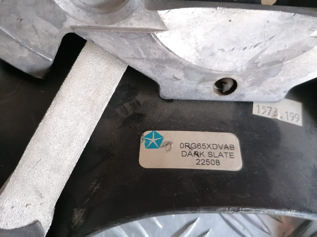 Stūre priekš CHRYSLER GRAND VOYAGER 2004 3 Stūre priekš CHRYSLER GRAND VOYAGER 2004