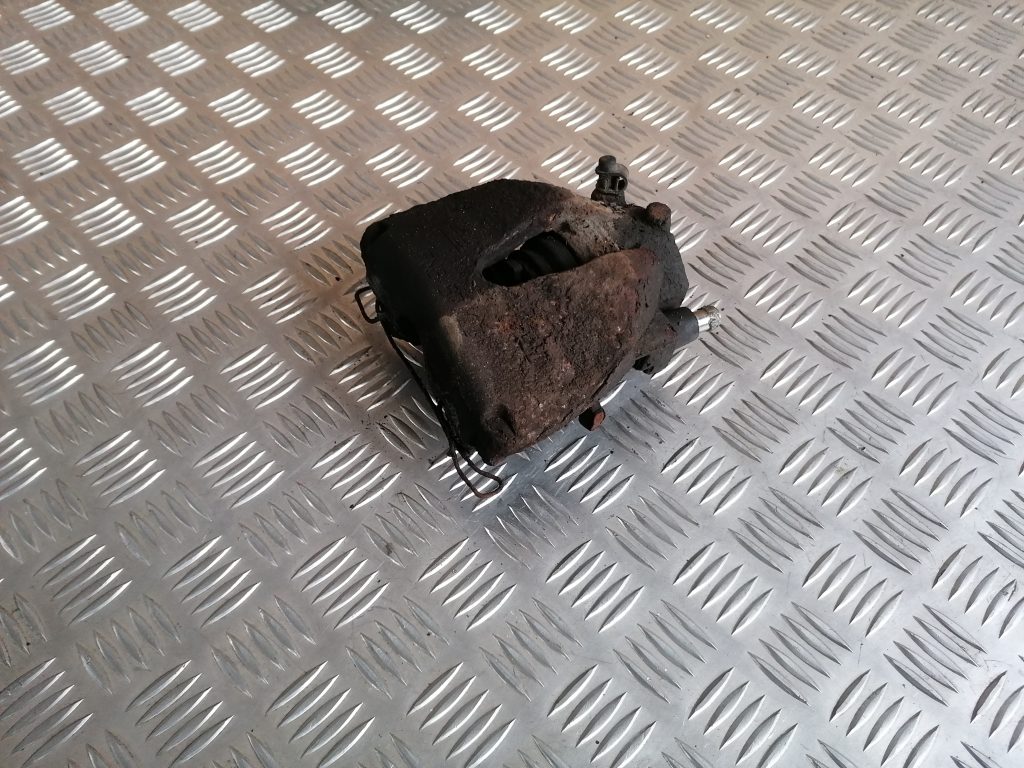 Priekšējais kreisais suports priekš OPEL ASTRA H 2006