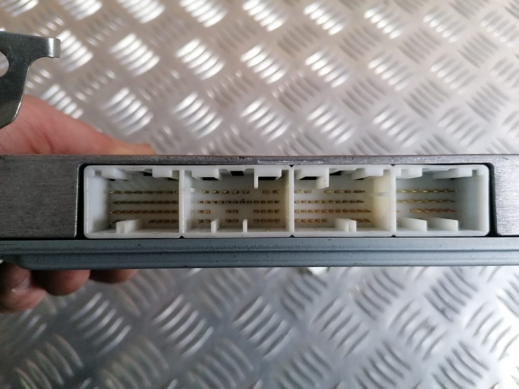 Dzinēja vadības bloks priekš TOYOTA COROLLA VERSO 2005 4 Dzinēja vadības bloks priekš TOYOTA COROLLA VERSO 2005