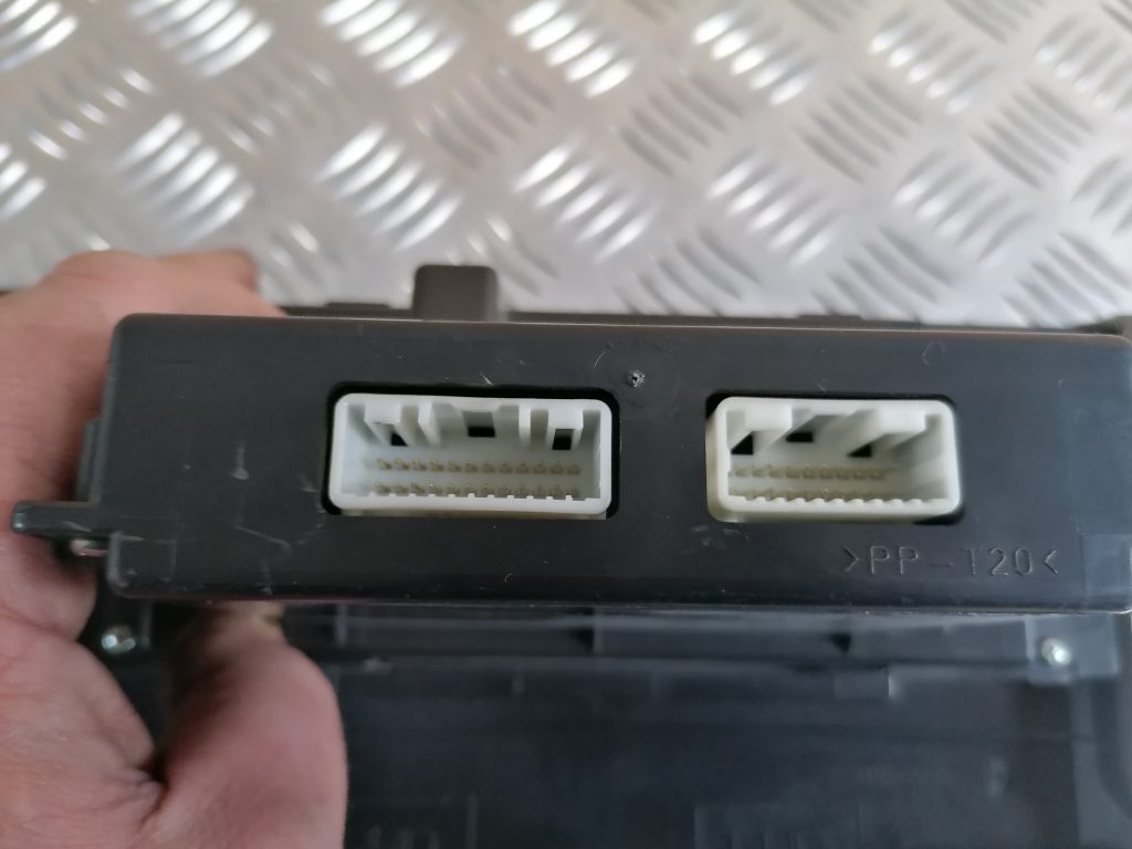 Klimata kontroles bloks priekš TOYOTA COROLLA VERSO 2005 4 Klimata kontroles bloks priekš TOYOTA COROLLA VERSO 2005