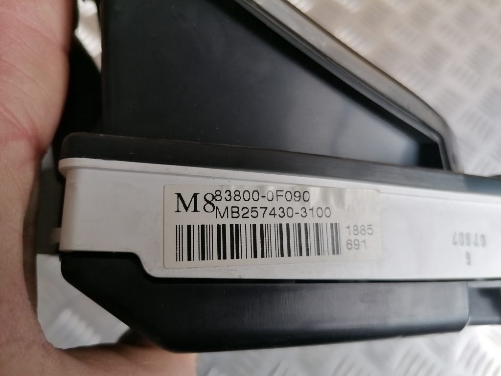 Spidometrs priekš TOYOTA COROLLA VERSO 2005