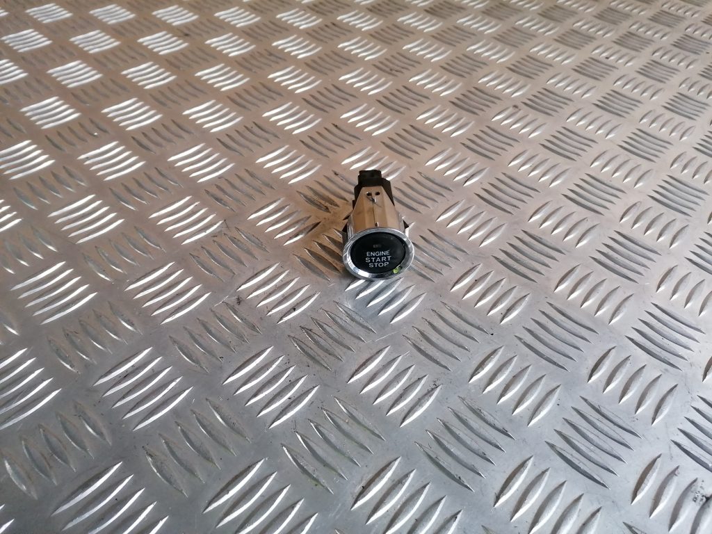 Dzinēja START/STOP poga priekš TOYOTA COROLLA VERSO 2005 1 Dzinēja START/STOP poga priekš TOYOTA COROLLA VERSO 2005