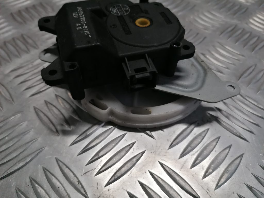 Apsildes sistēmas aktuators priekš TOYOTA COROLLA VERSO 2005