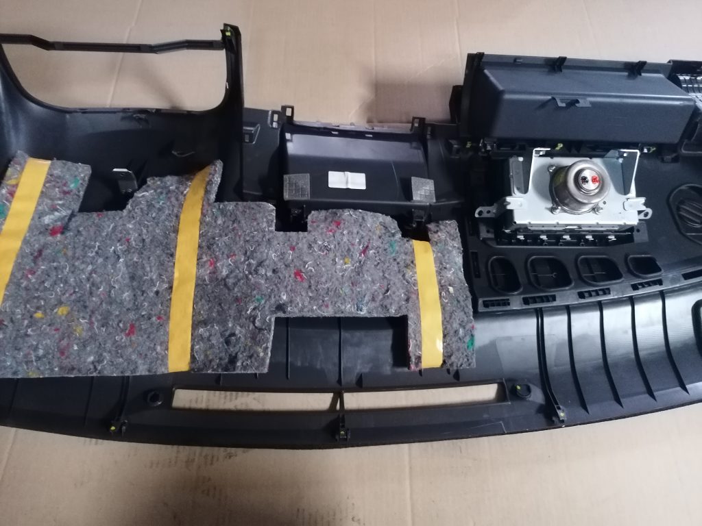 Mērinstrumentu panelis priekš TOYOTA COROLLA VERSO 2005 5 Mērinstrumentu panelis priekš TOYOTA COROLLA VERSO 2005