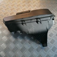 Drošinātāju kārbas korpuss priekš VOLVO V70 2004