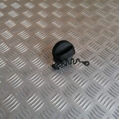 Degvielas uzpildes korķis priekš VOLVO V70 2004